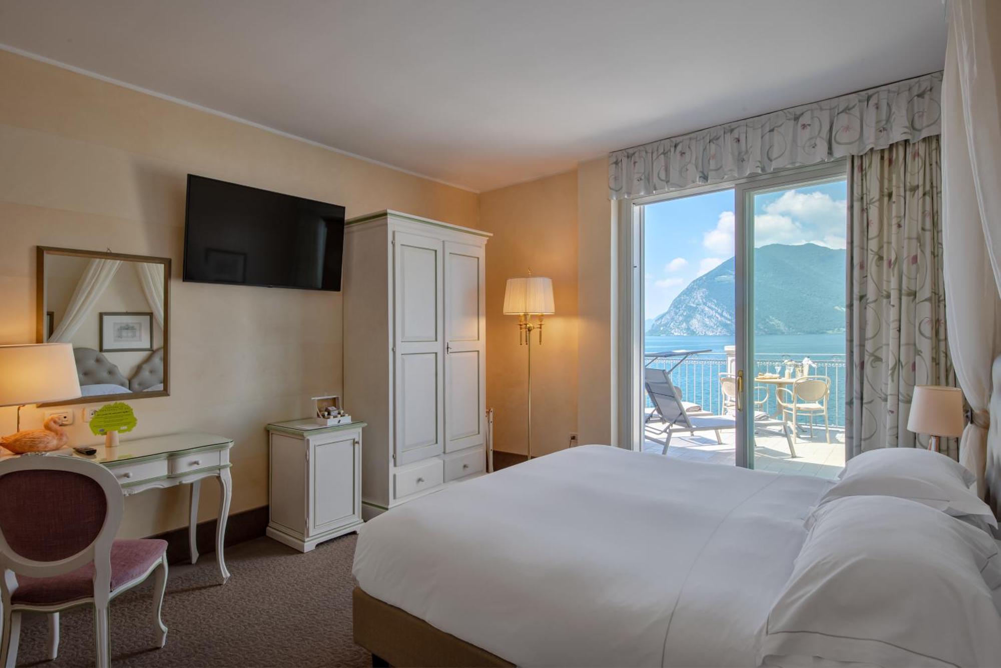 Rivalago Hotel