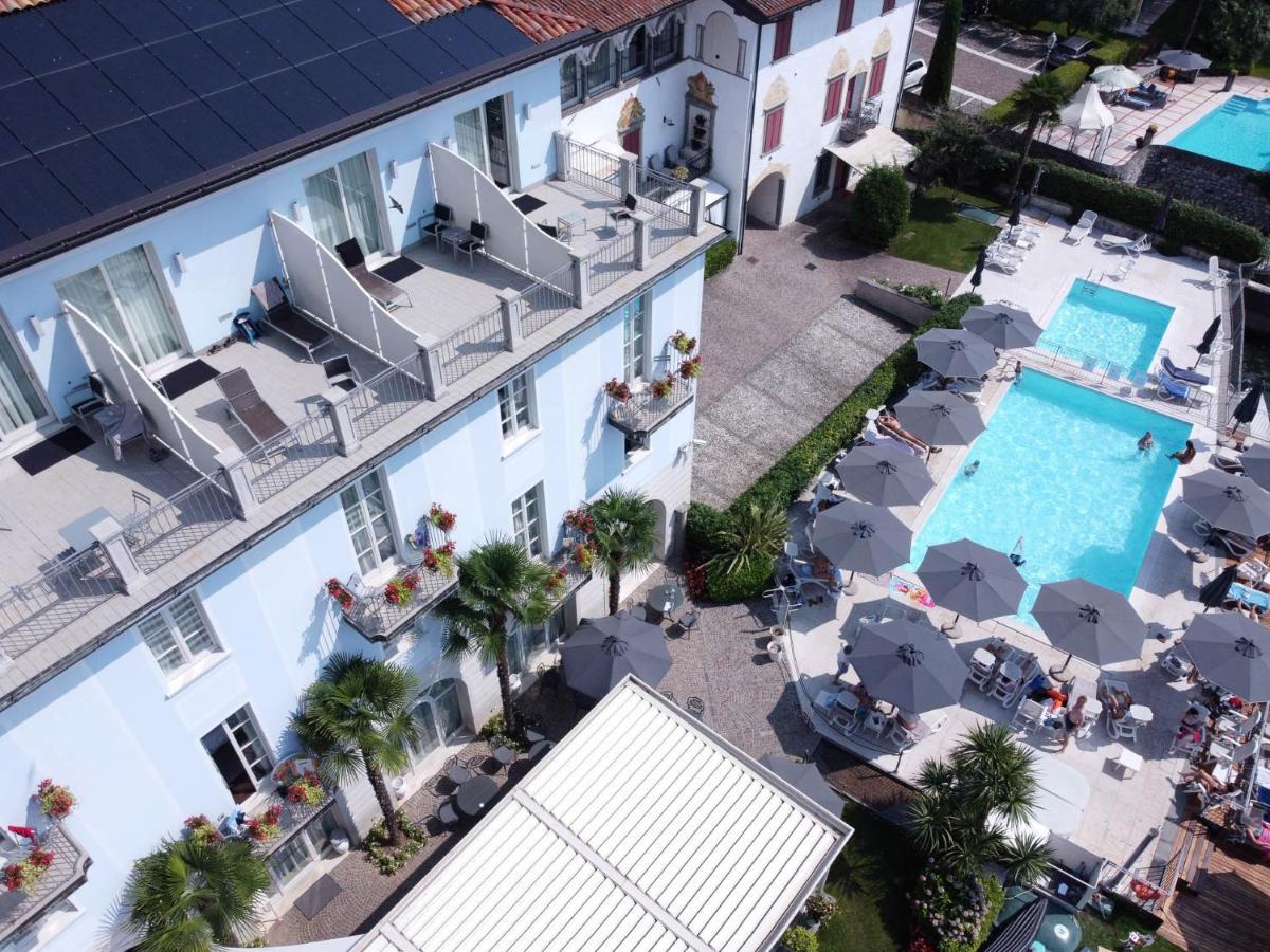 Rivalago Hotel