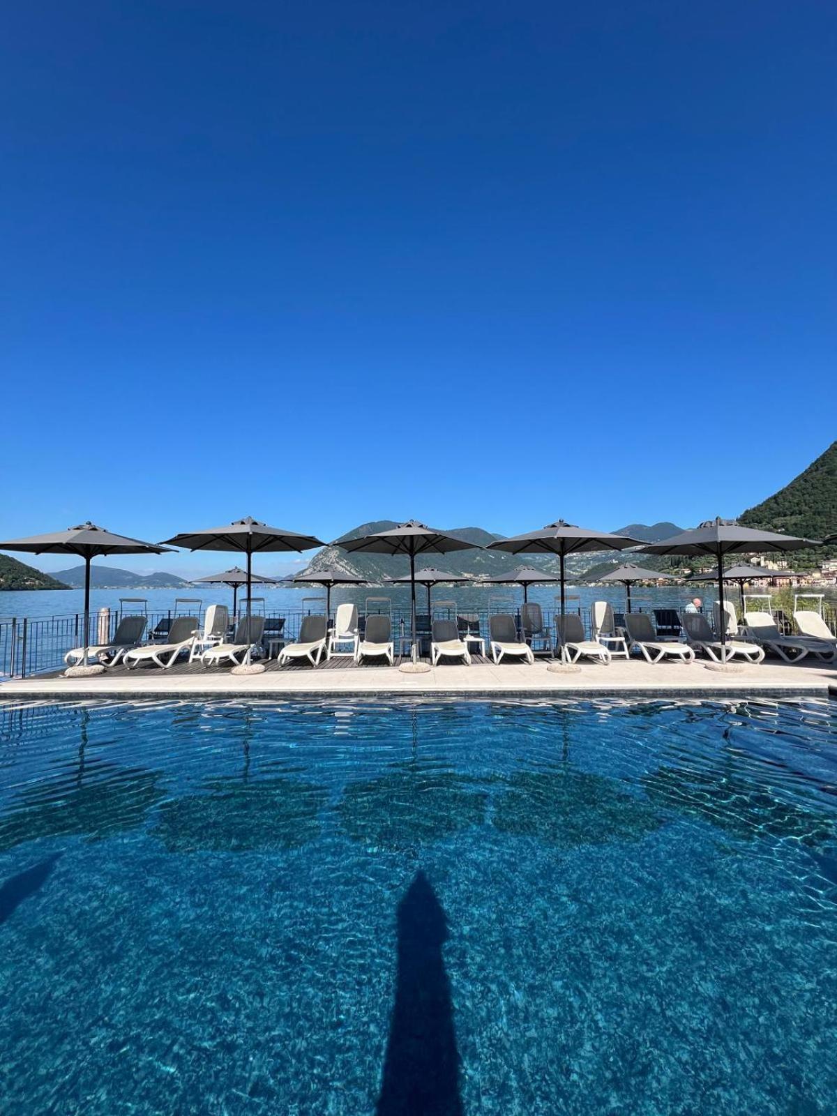 Rivalago Hotel