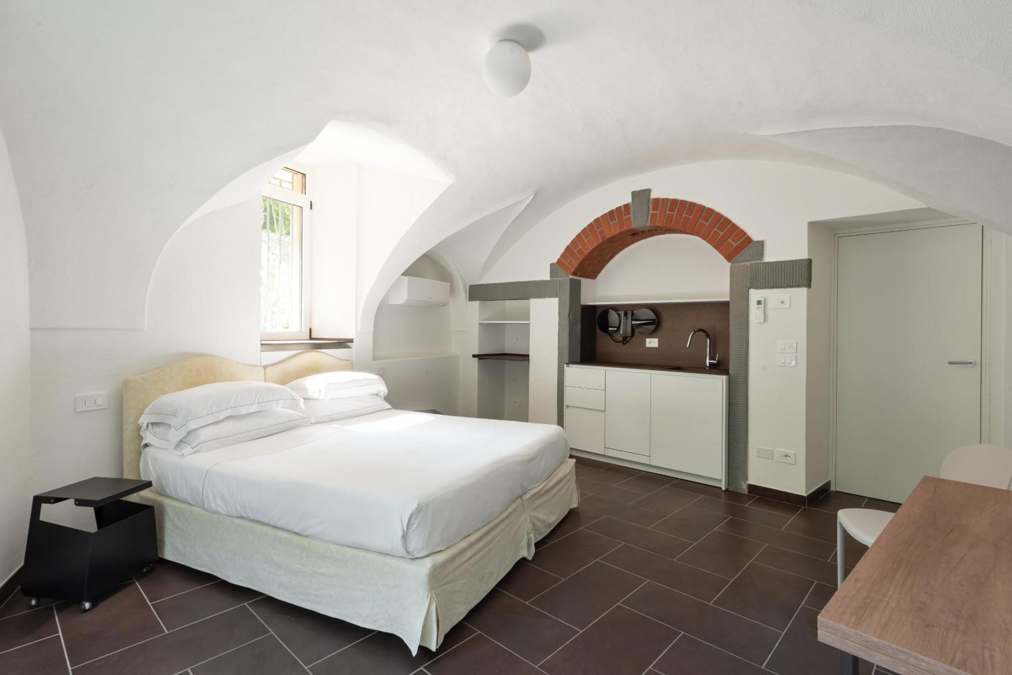 Rivalago Hotel 4*