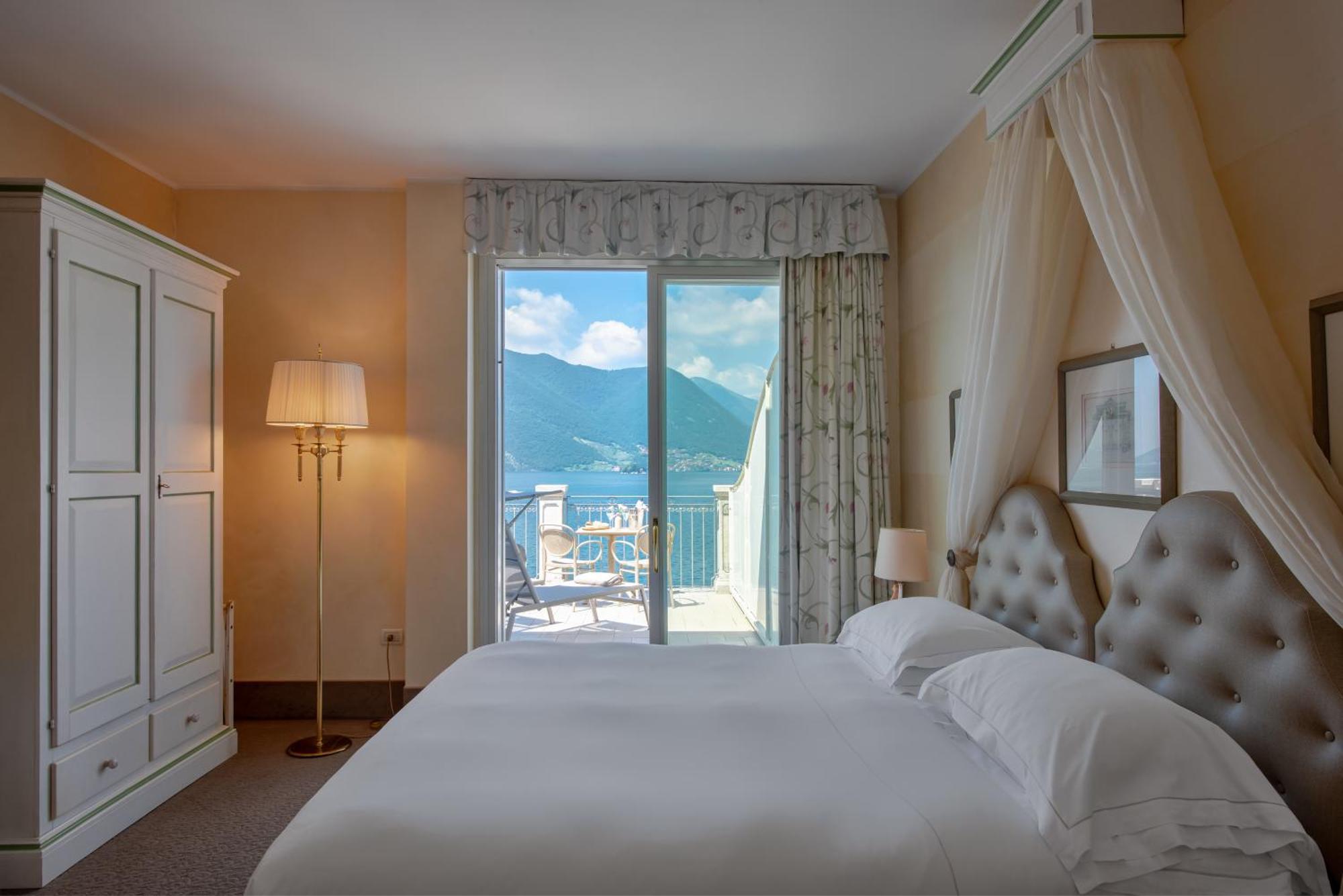 Rivalago Hotel