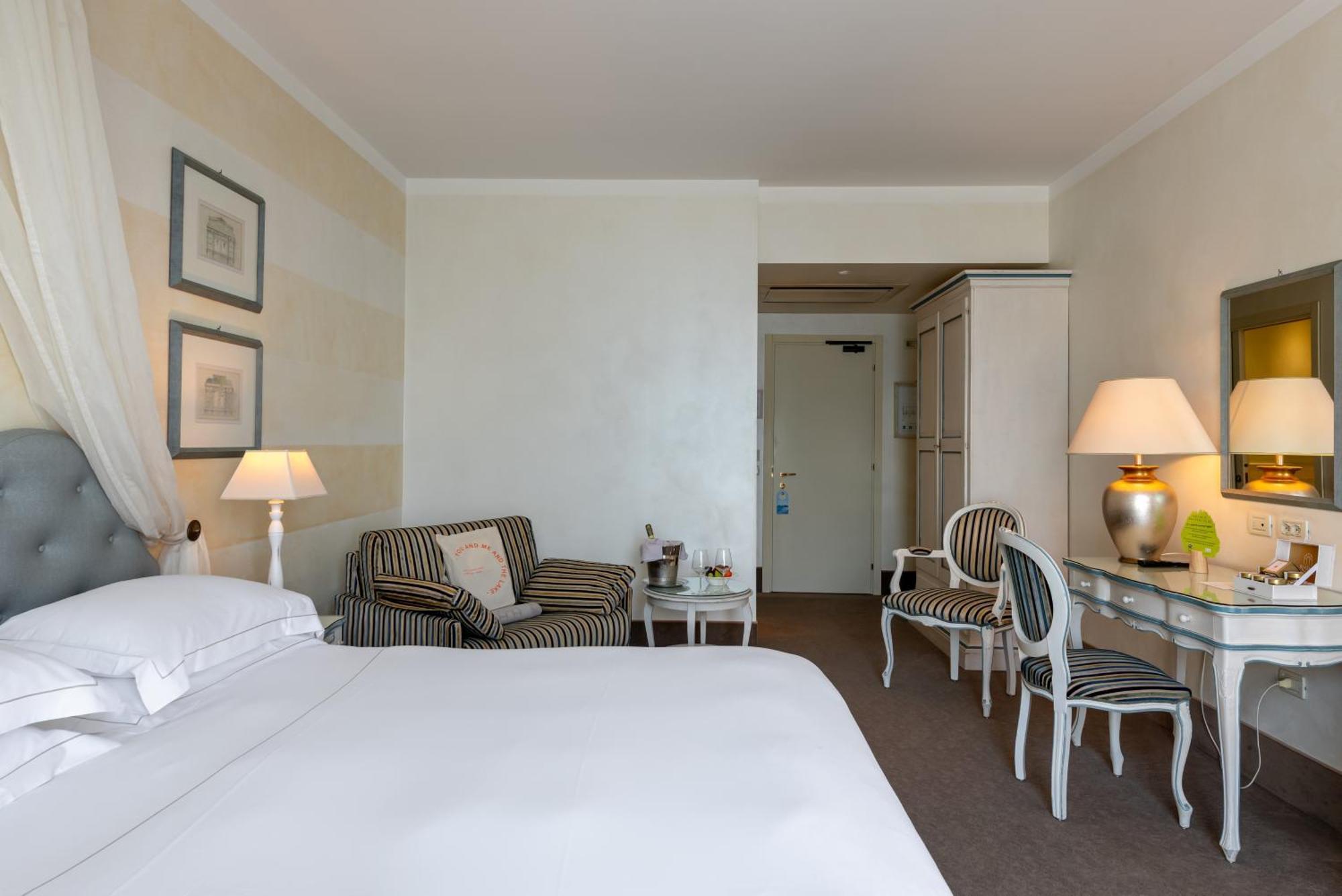 Rivalago Hotel 4*